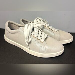 Revitalign, Womens New with tags - Shoes, Size:8B,‎ Light Grey Shimmer